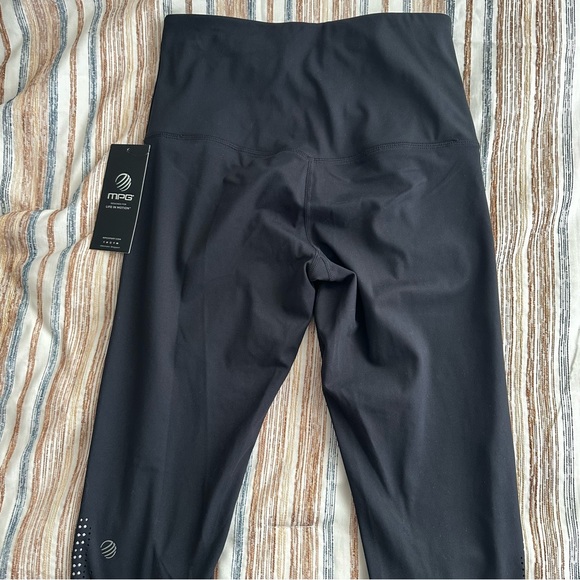 MPG Sport Chainessa High Waisted 7/8 legging Black - Picture 2 of 8